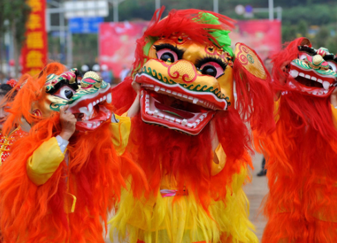舞獅 舞獅訓練太刻苦,只為臺上的精彩呈現(xiàn)(圖1)