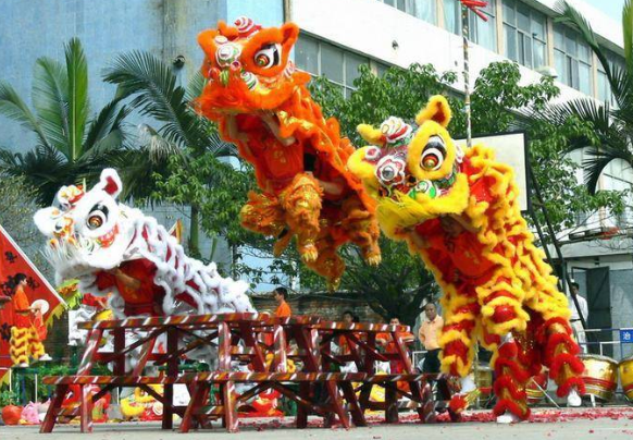 舞獅 舞獅表演者——鉆研苦練學(xué)習(xí)(圖1)
